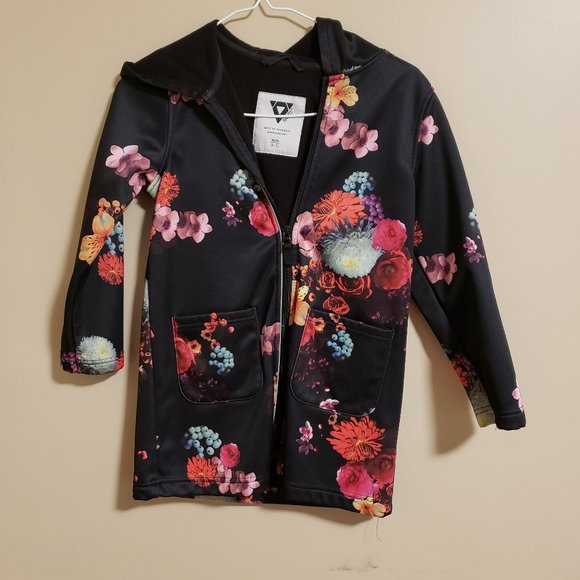 Jacket - Picture 1 of 3